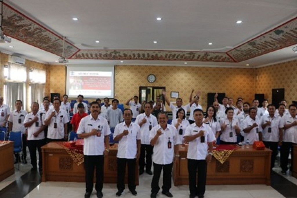 Kegiatan Hari Ketiga sekaligus Penutupan BIMTEK Peningkatan Kapasitas dan Wawasan Perangkat dan Staff Desa Dalung Tahun 2024